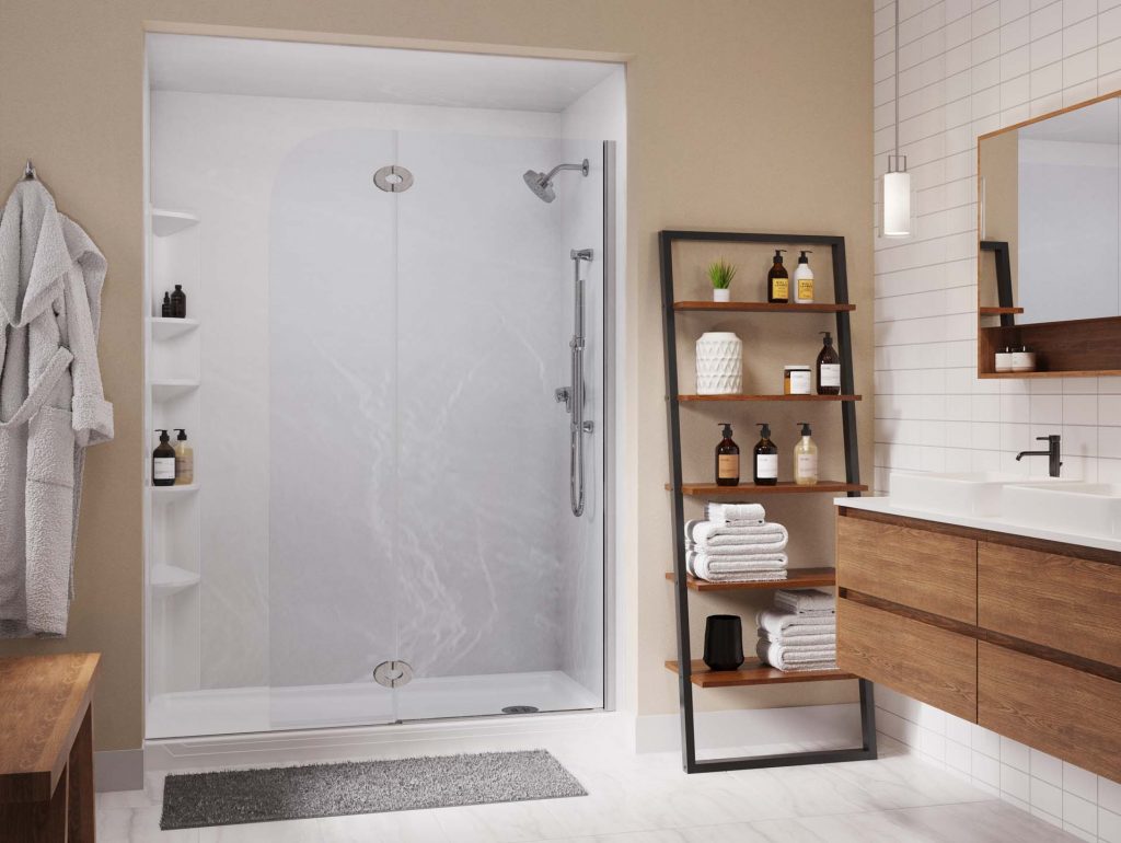 Shower with a half door